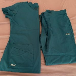 Signature by Grey’s Anatomy Scrubs